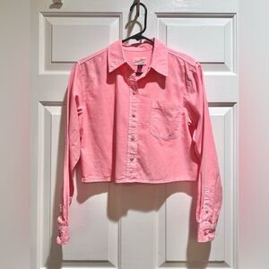 Universal Thread Coral Pink Cropped Button-Up Shirt